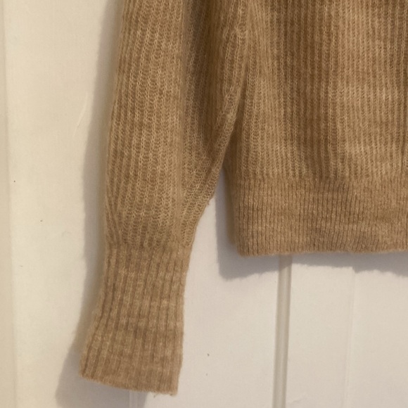 Everlane Cropped Alpaca Cardigan - Picture 3 of 6